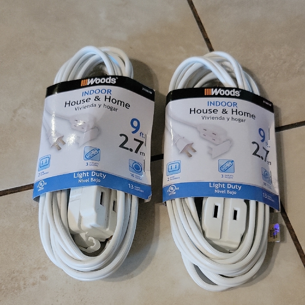 Woods 2 Pack Light Duty White 9ft Extension Cords